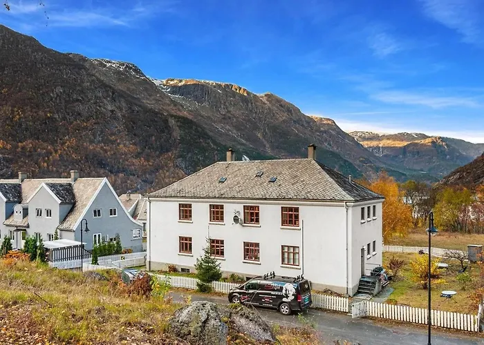 Trolltunga Fjord Living * 튀세달