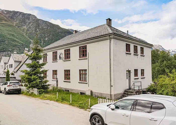 Trolltunga Fjord Living דירה טיסדאל