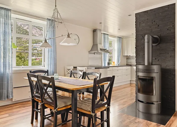 Trolltunga Fjord Living דירה *